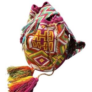 NWOT Authentic 100% Matizada Wayuu Mochila Colombian Crossbody/Bucket Bag Large